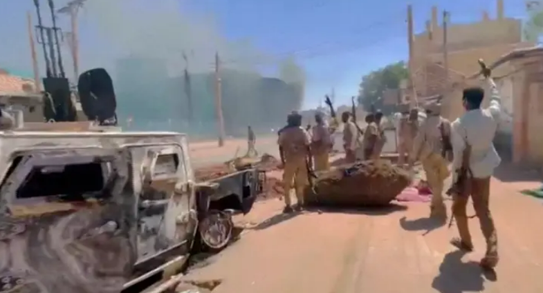 الشرطة السودانية تستدعي متقاعديها ومنتسبيها القادرين على حمل السلاح
